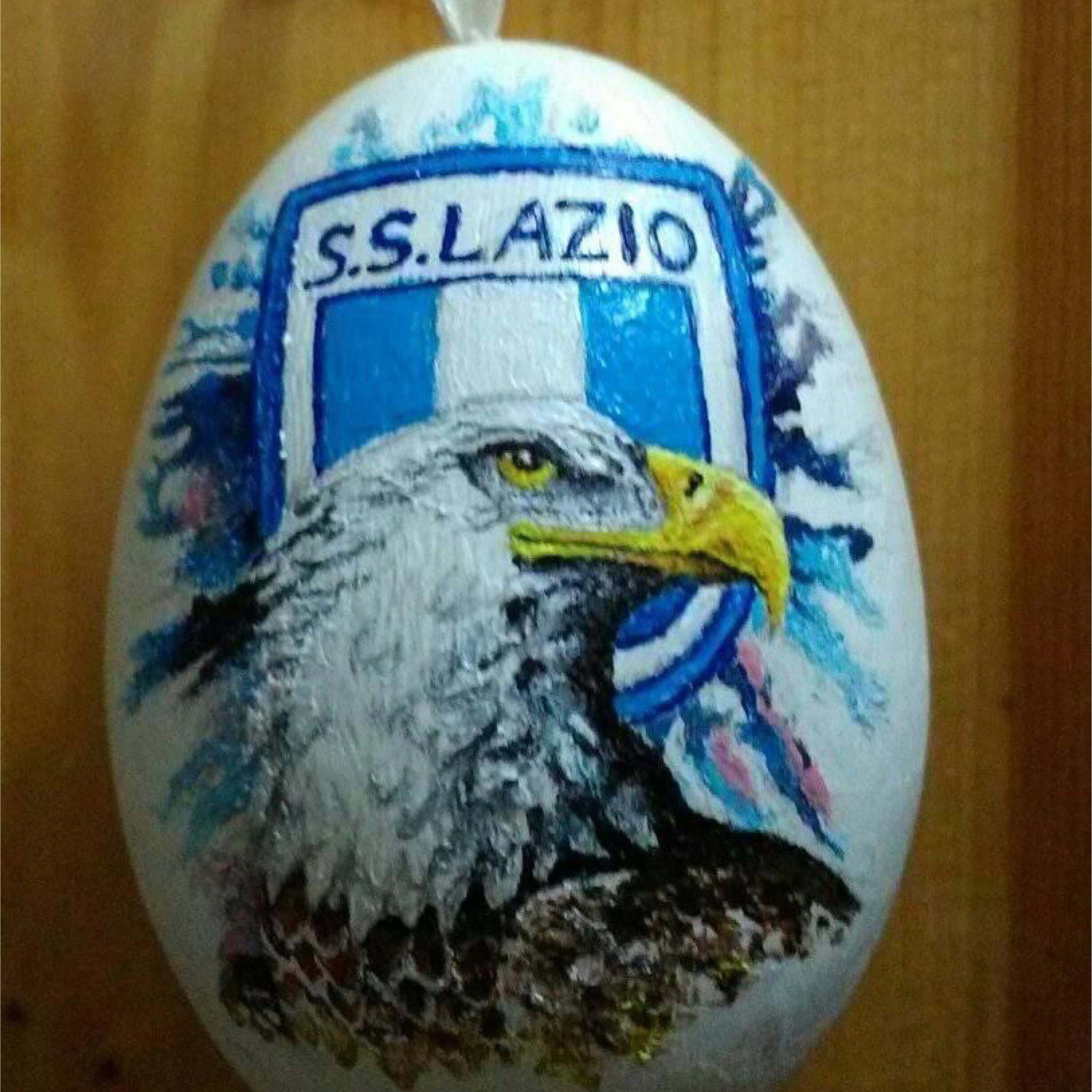 Lazio focicsapat címer festett tyúktojáson